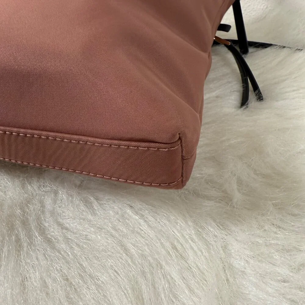 Kate Spade Flat Crossbody Dawn Sparrow Pink W Leather Strap Nylon Everyday Bag